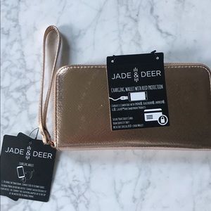 Phone charging wallet
